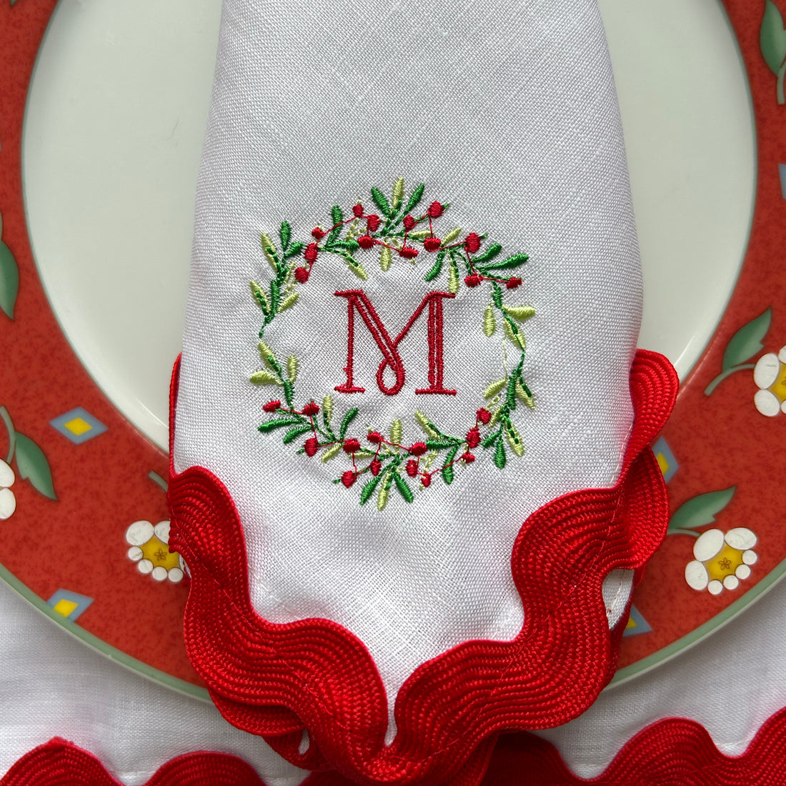 Christmas Wreath Monogrammed Napkins, Set of 4